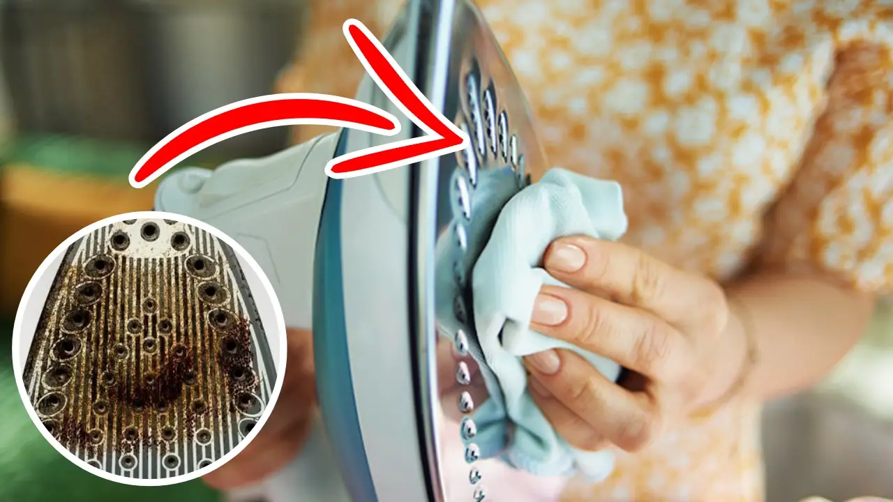 Il trucco per pulire il ferro da stiro