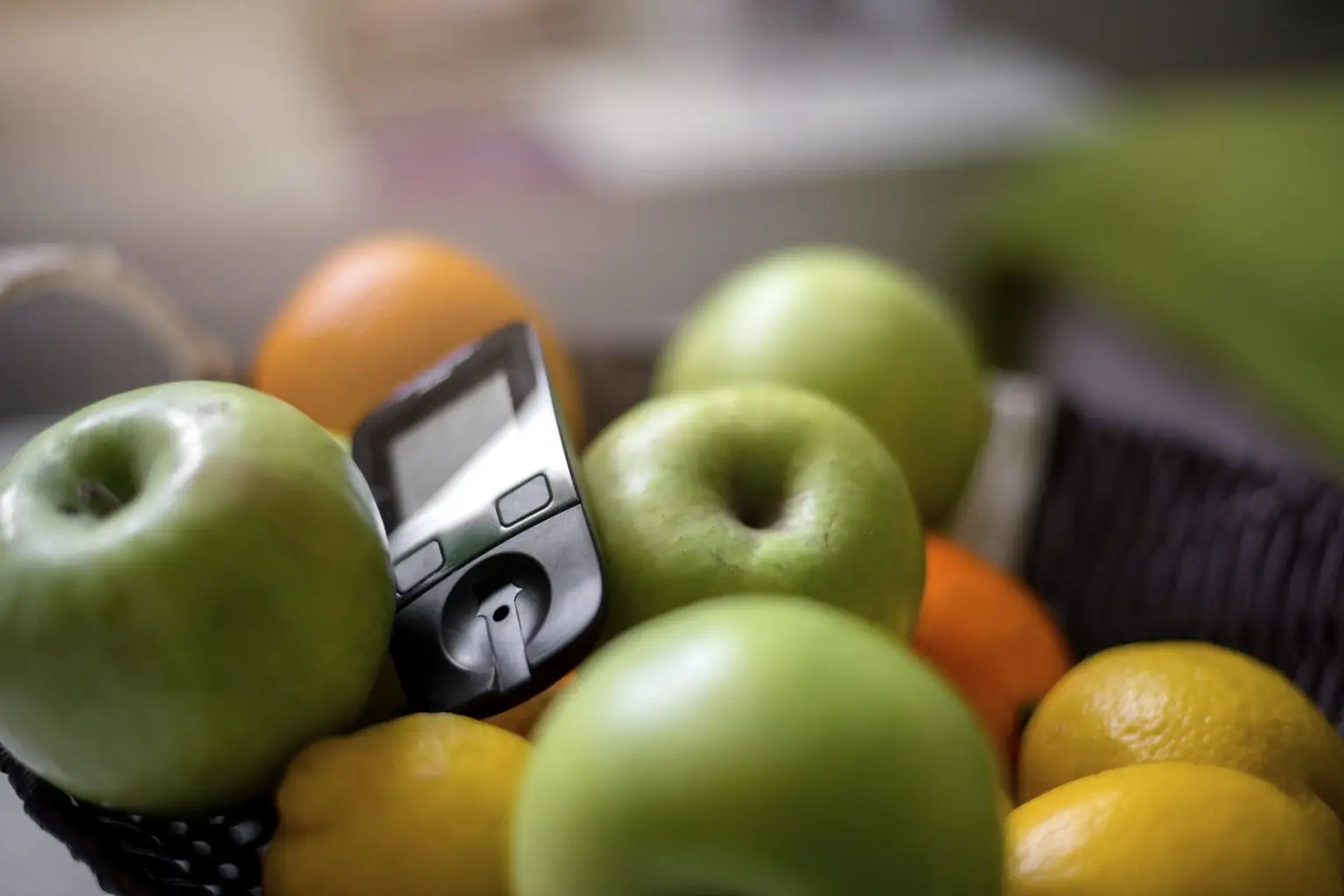 Mele e glicemia: quando aiutano, quando no